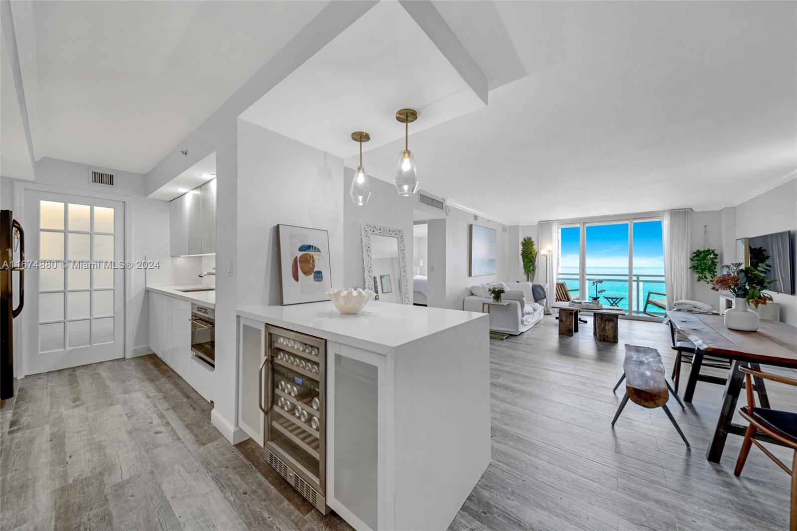 6917 Collins Ave # 1409