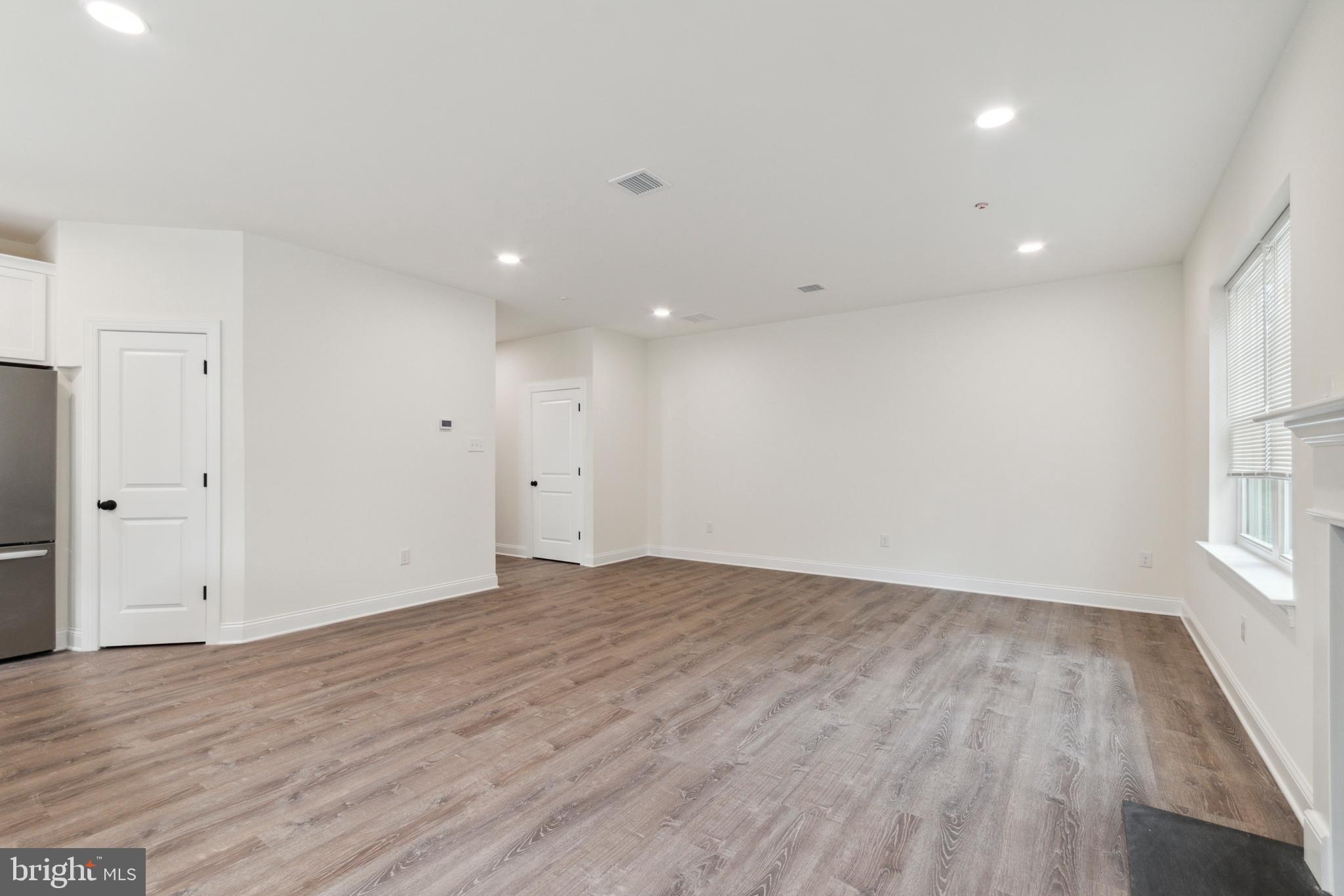 1254 Ship Rd
