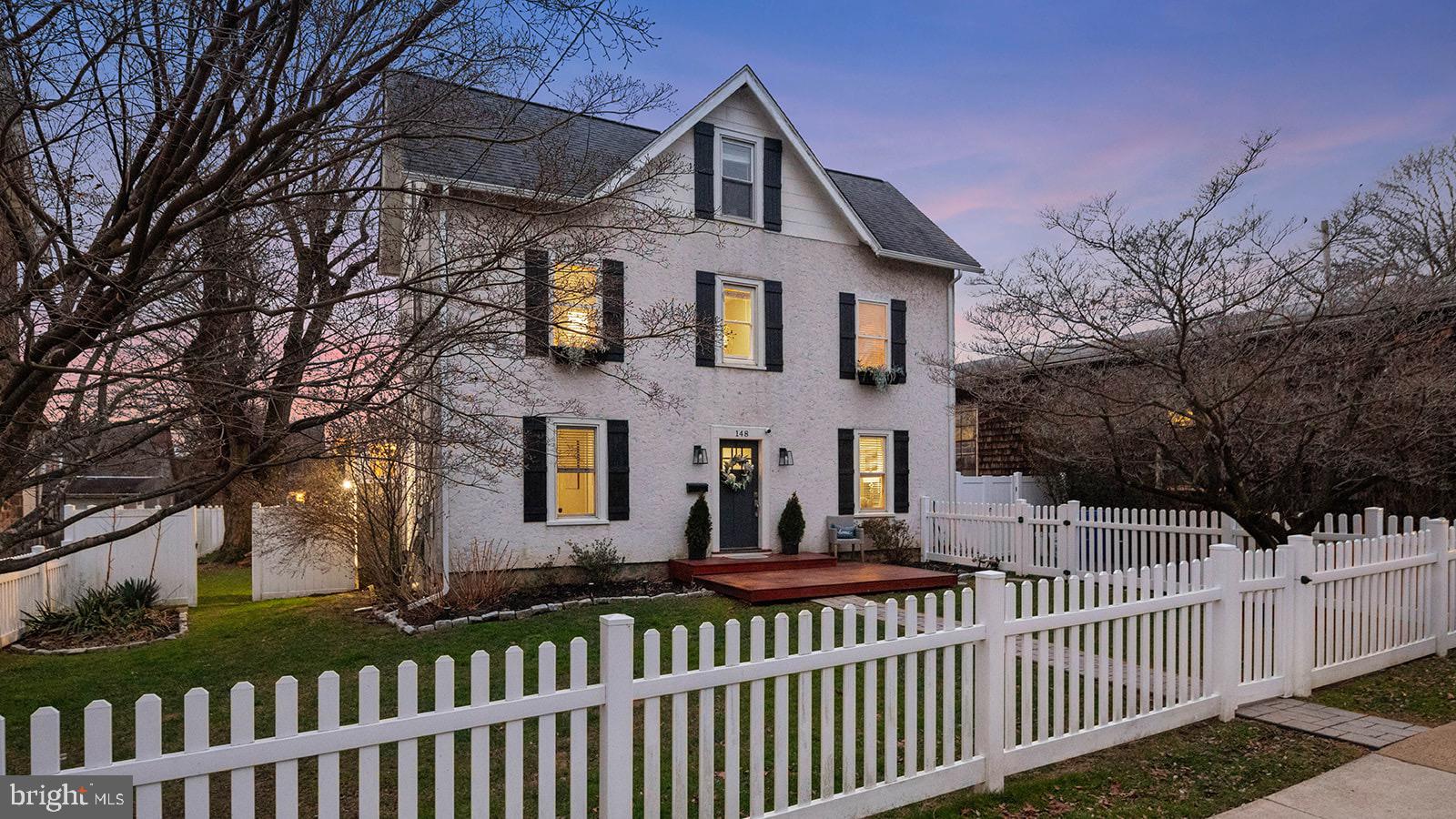 148 Mount Carmel Ave