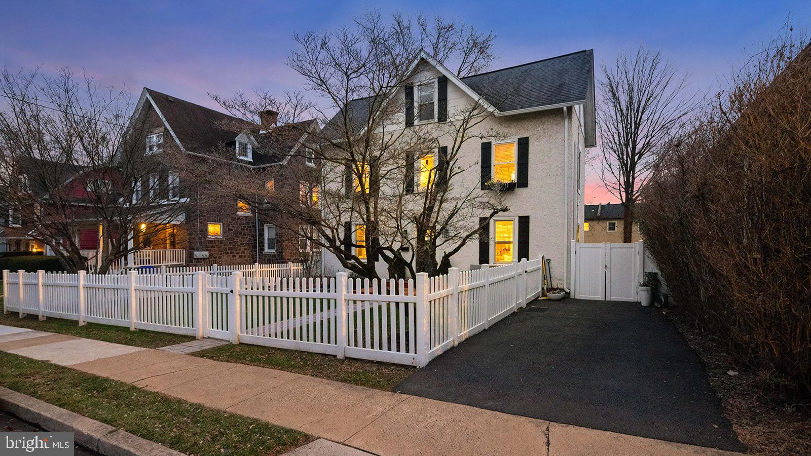 148 Mount Carmel Ave