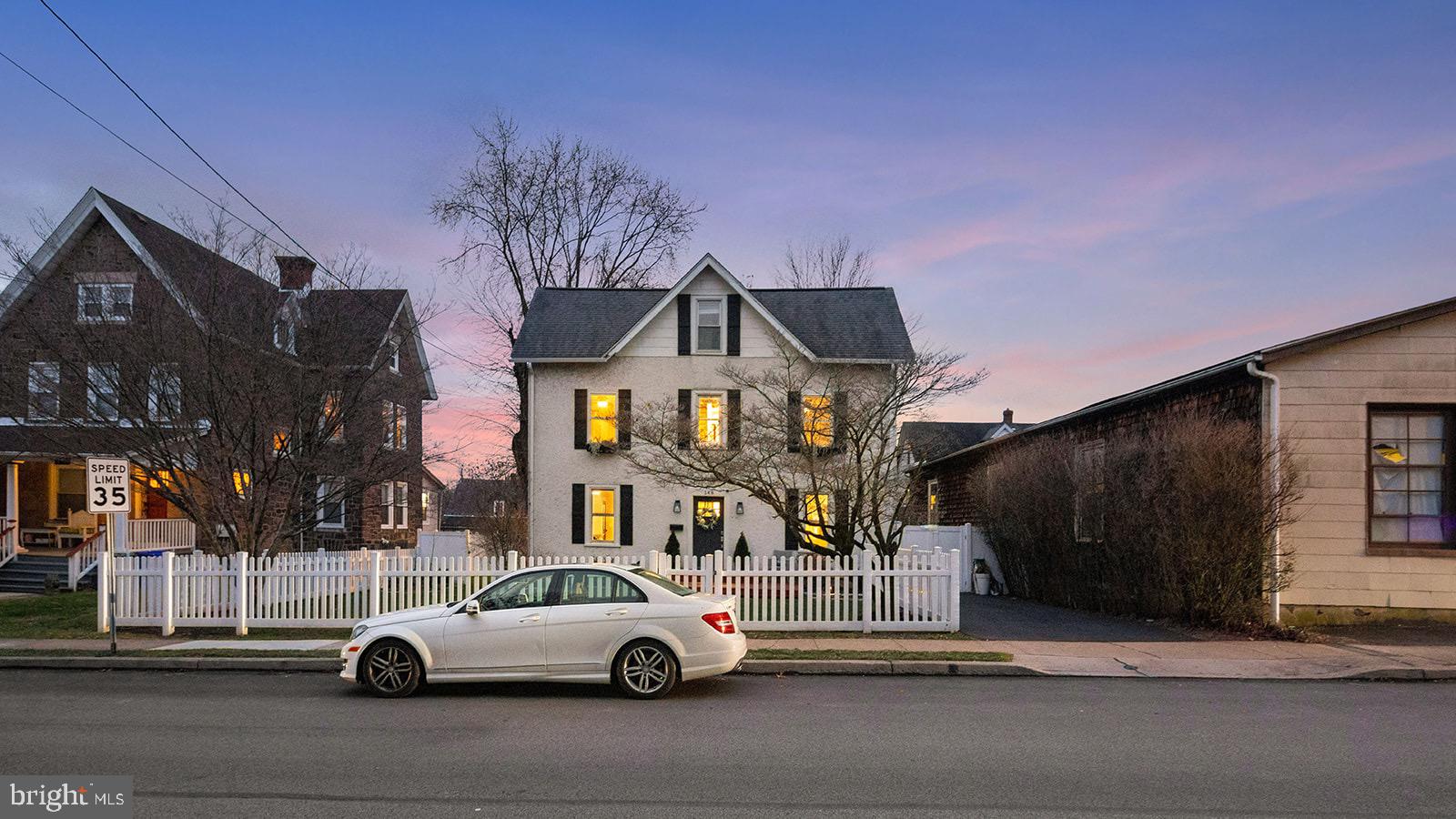 148 Mount Carmel Ave
