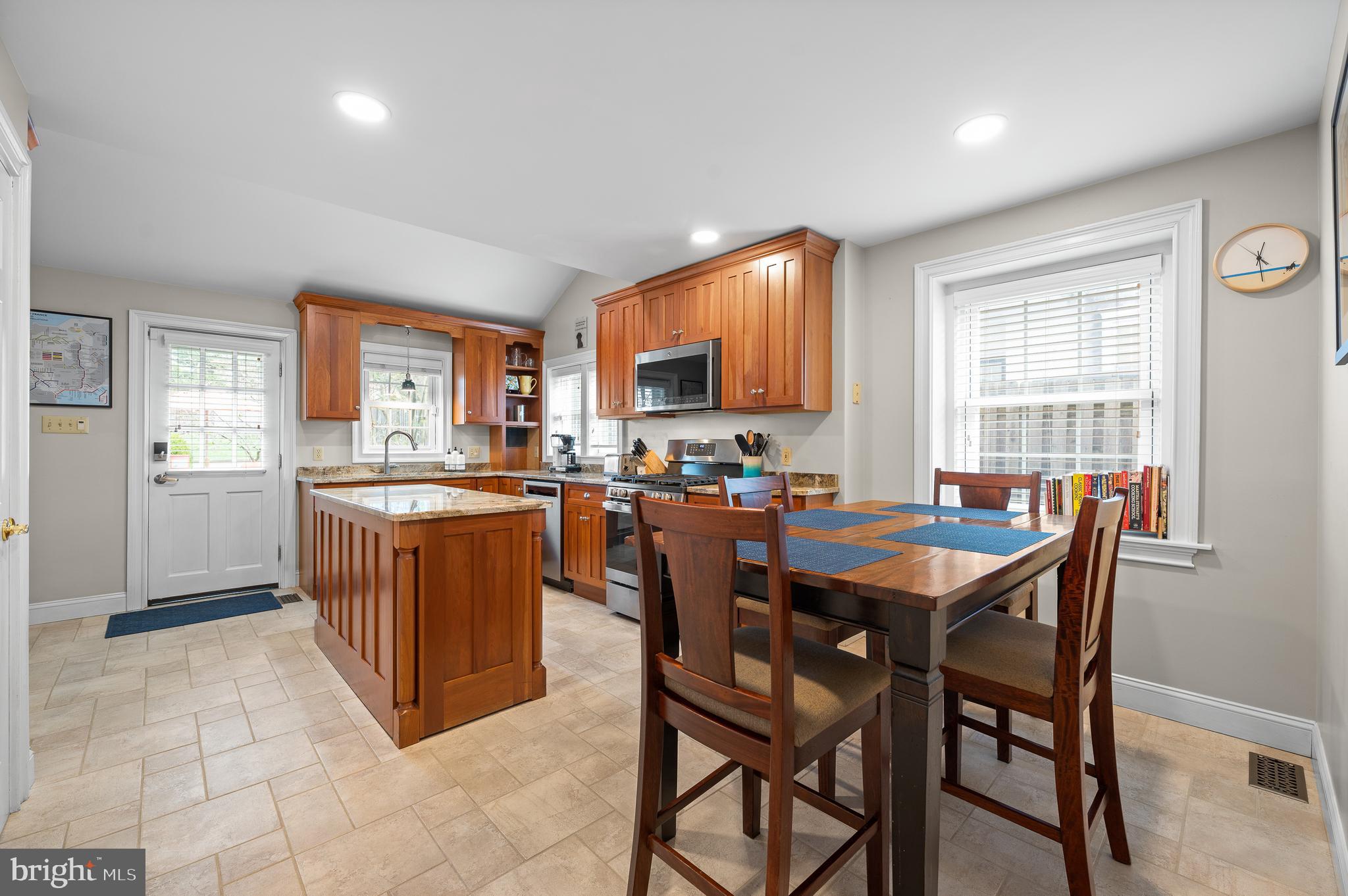 427 Berkley Rd