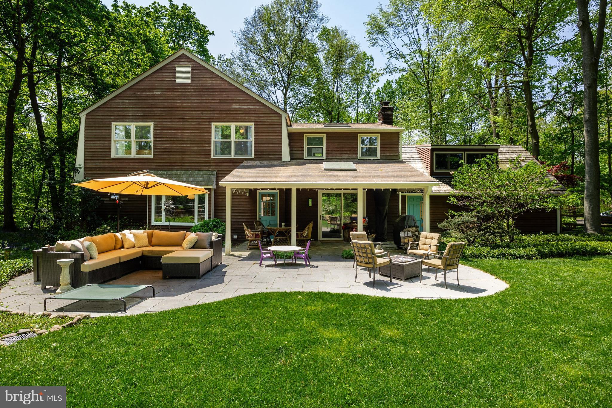 785 Lewis Ln