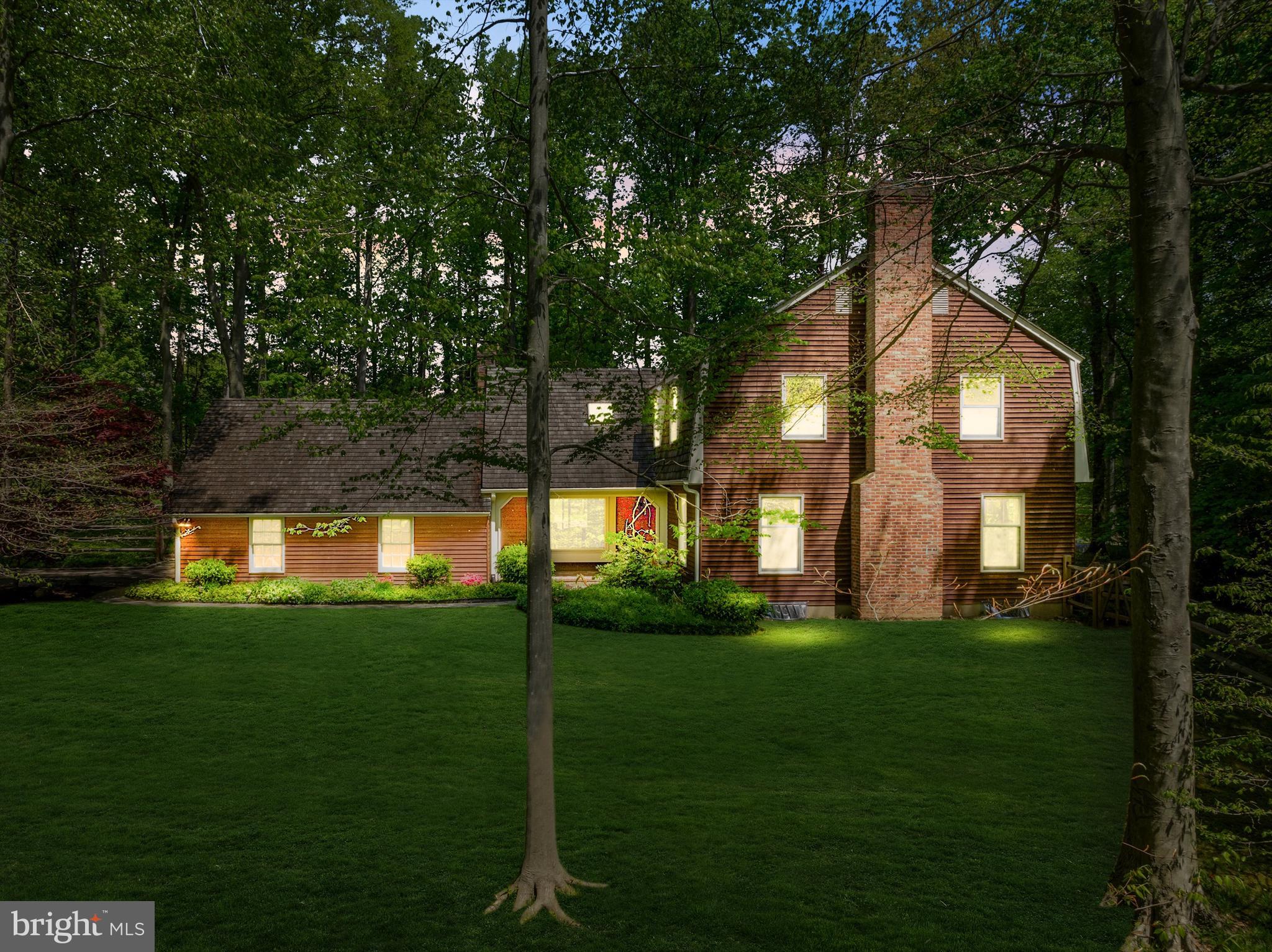 785 Lewis Ln