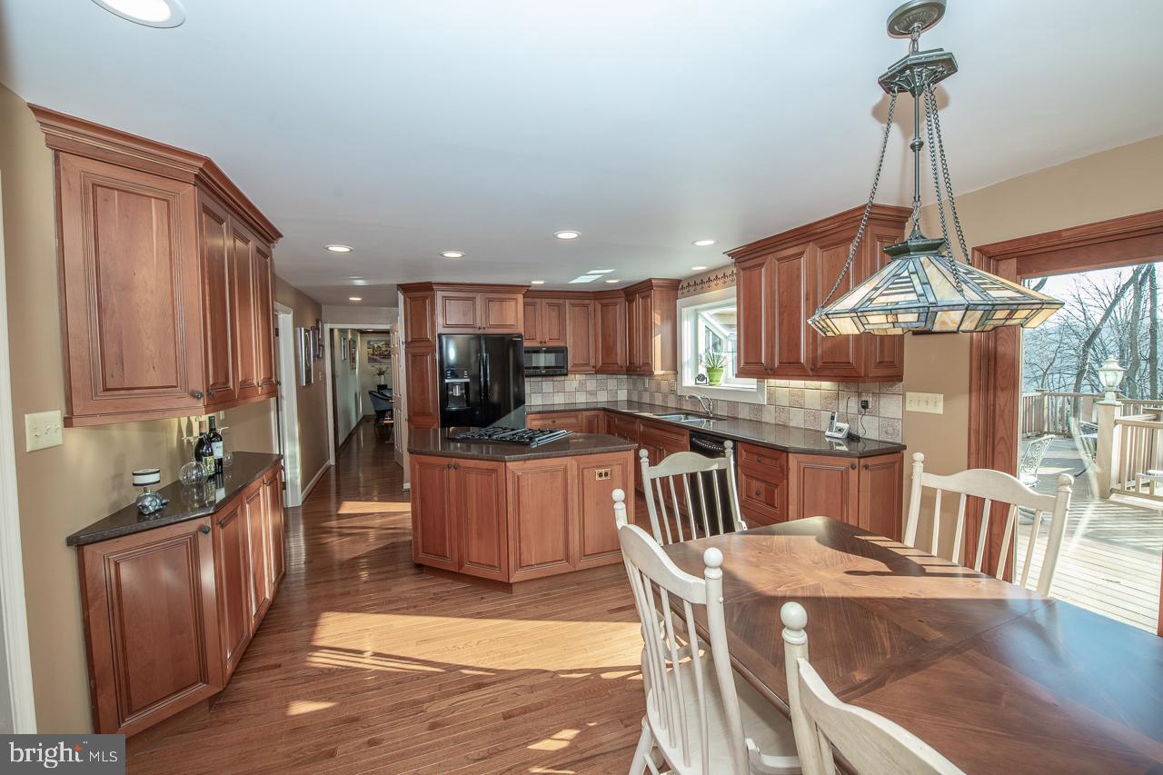 475 Hughes Rd