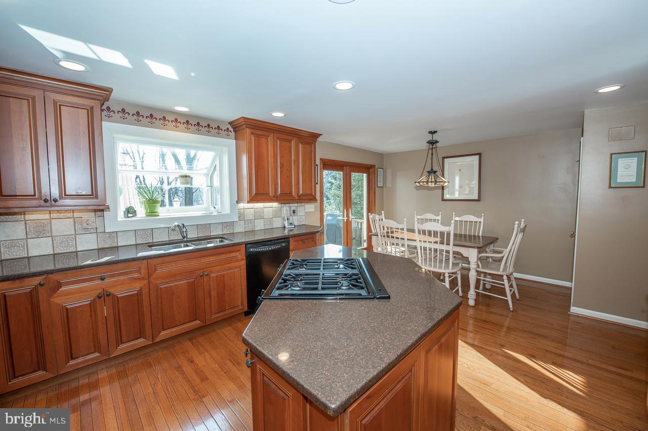 475 Hughes Rd
