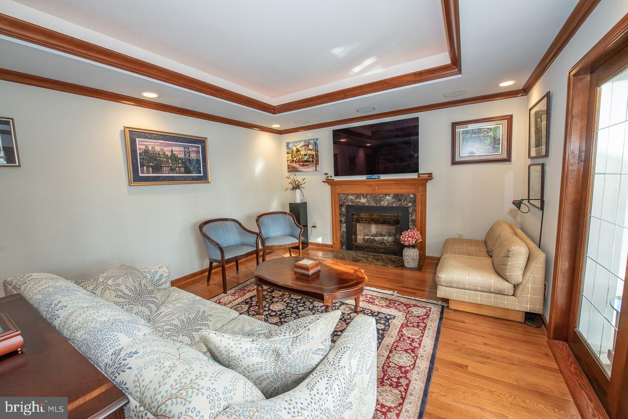 475 Hughes Rd