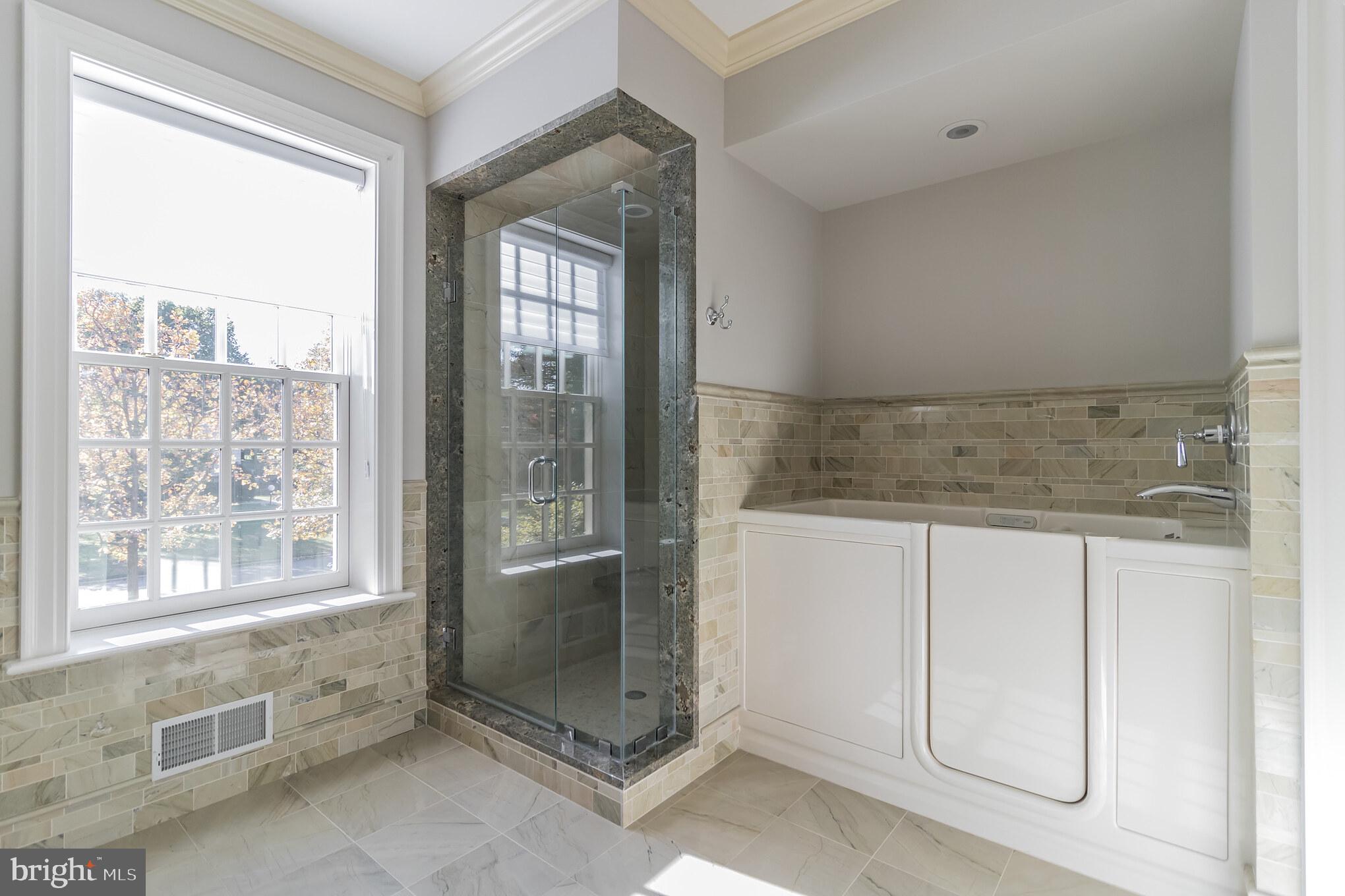 1911 STONE RIDGE LANE