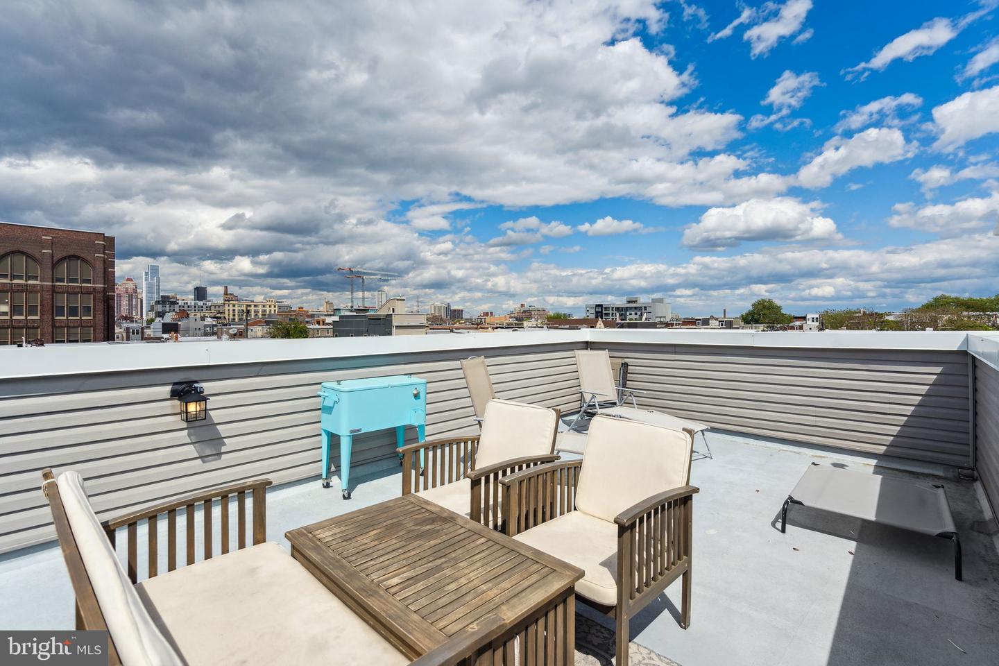 1317 S Mole St