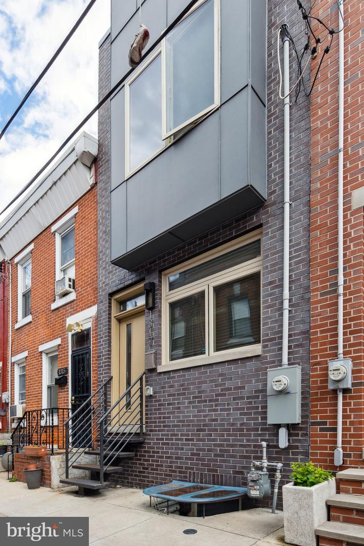 1317 S Mole St