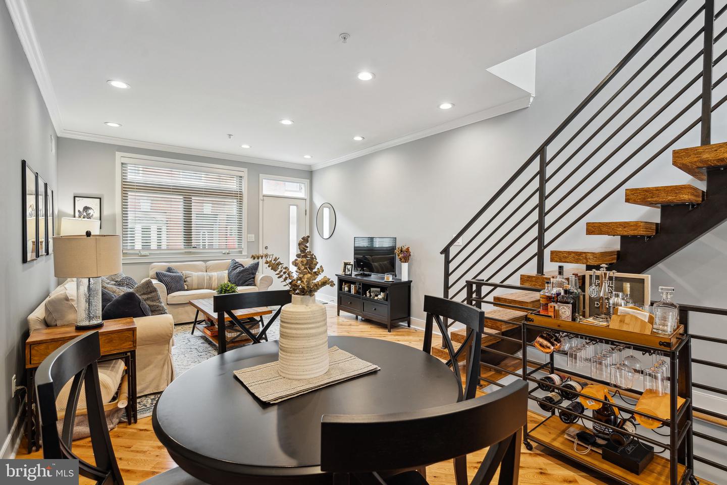 1317 S Mole St