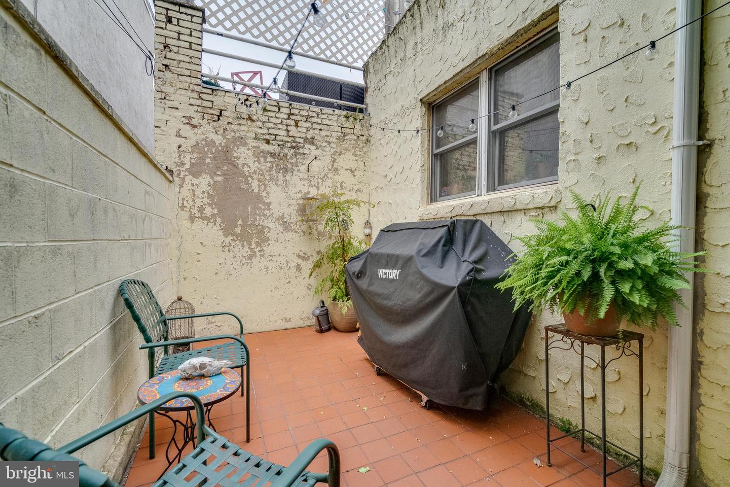 1119 McKean St