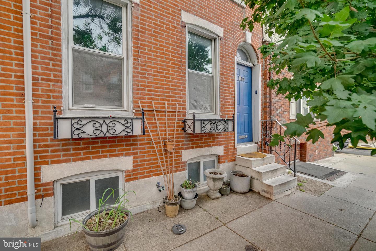 1119 McKean St