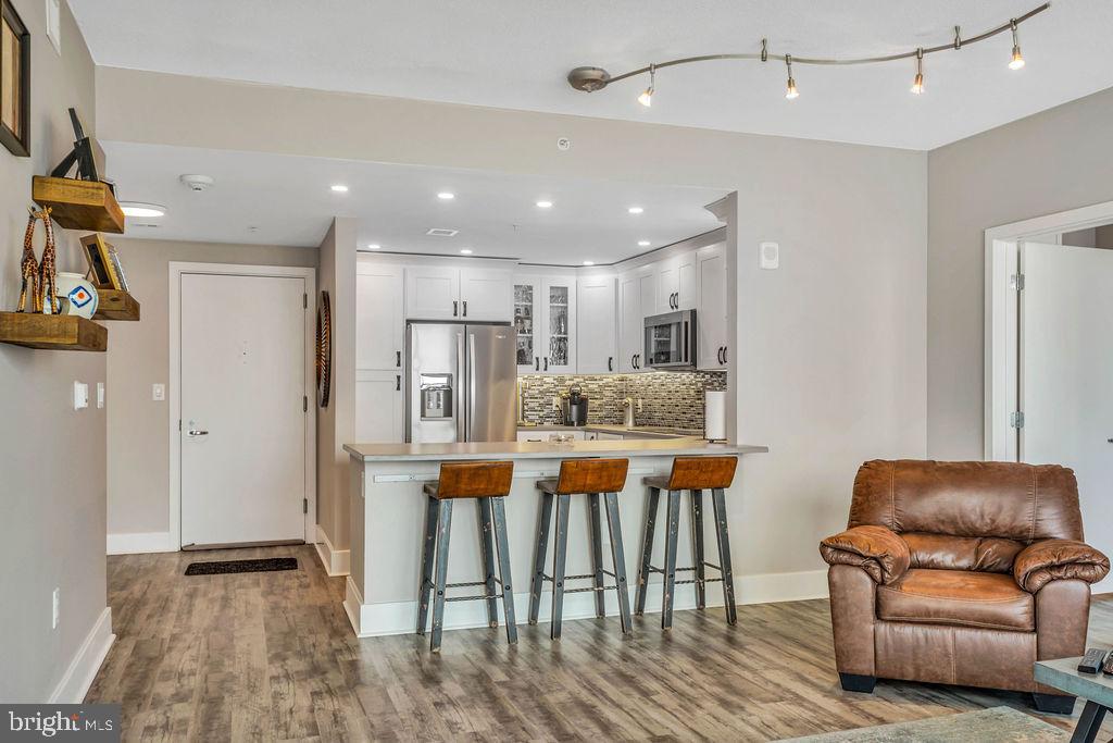 717 S Columbus Blvd #1206