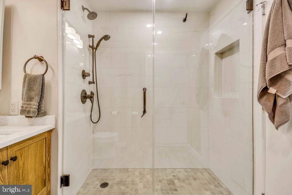 717 S Columbus Blvd #1206