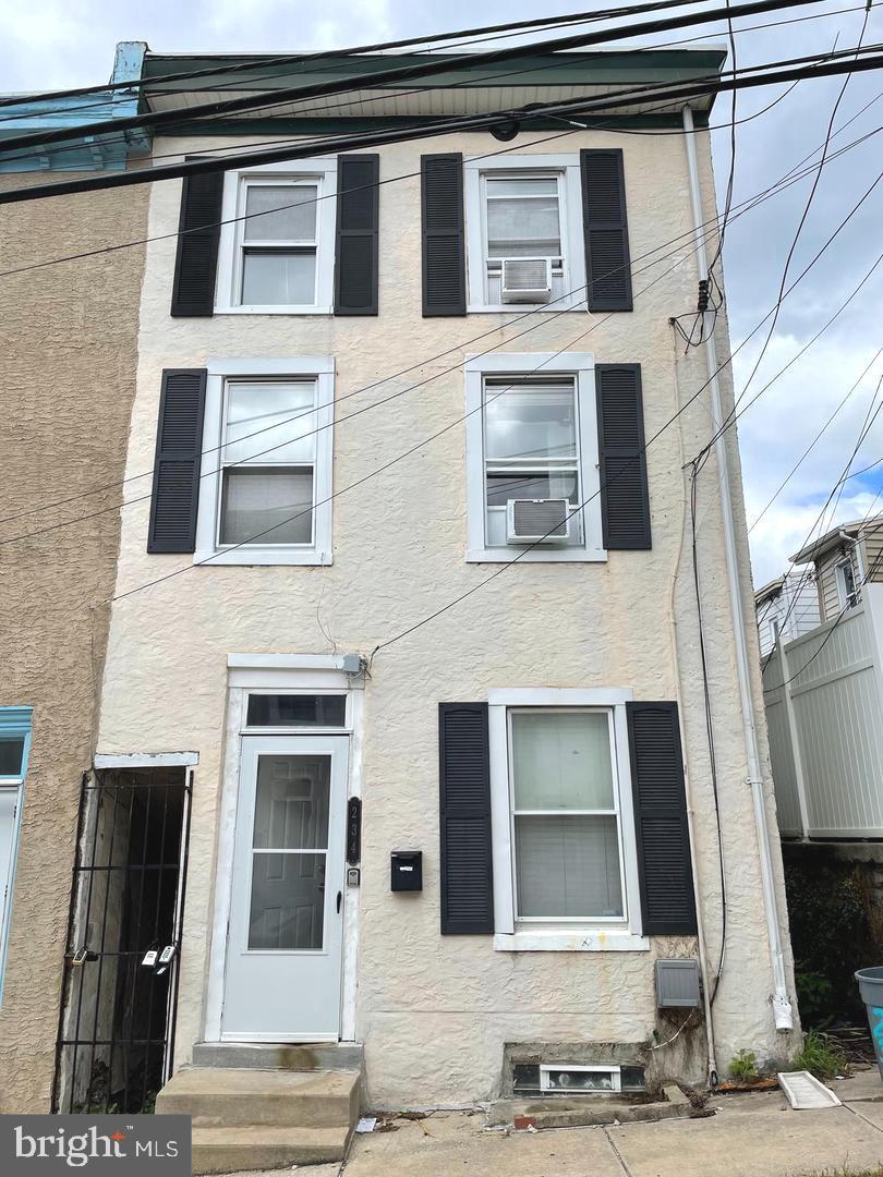 234 Dupont St