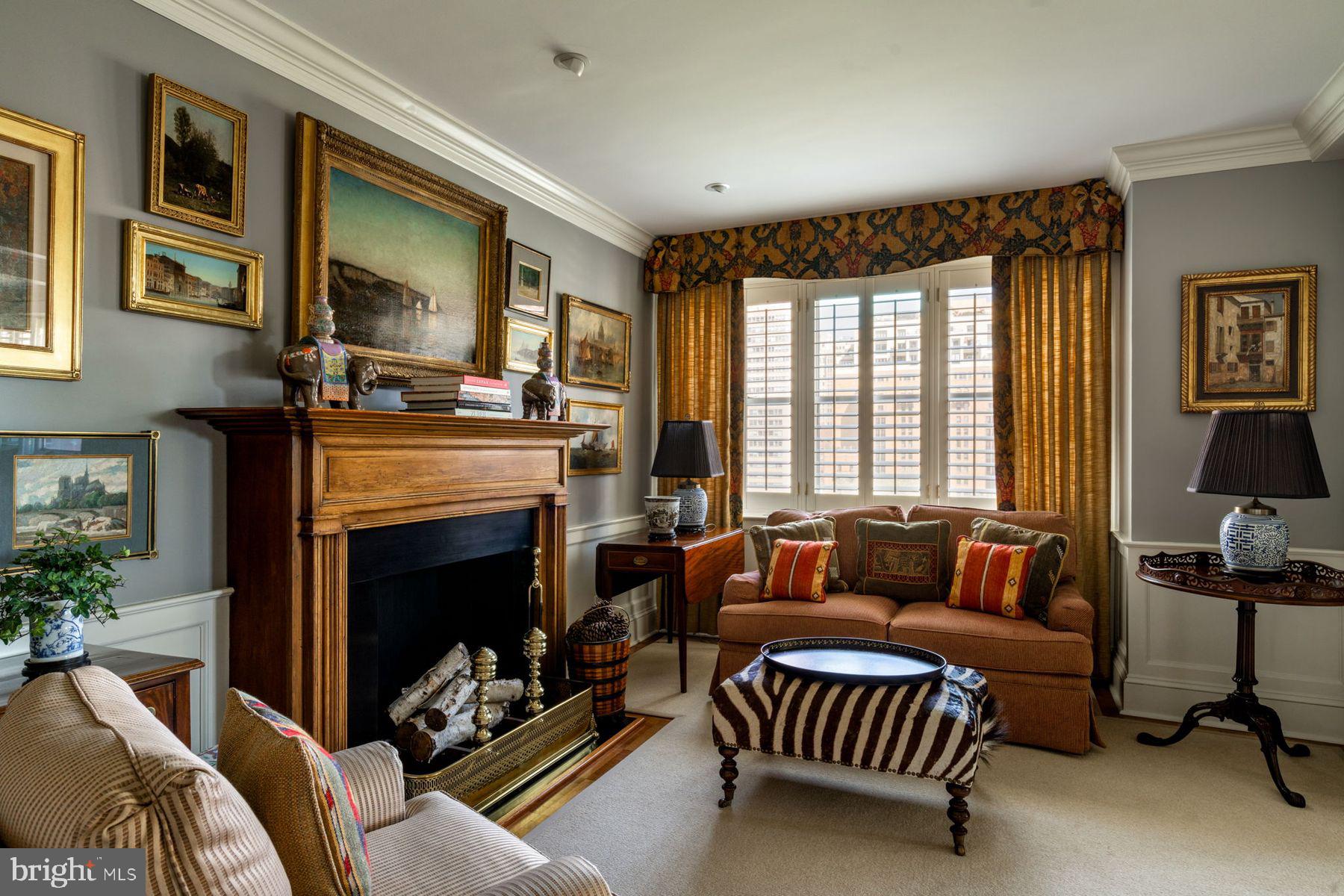 220 W Rittenhouse Sq #12b
