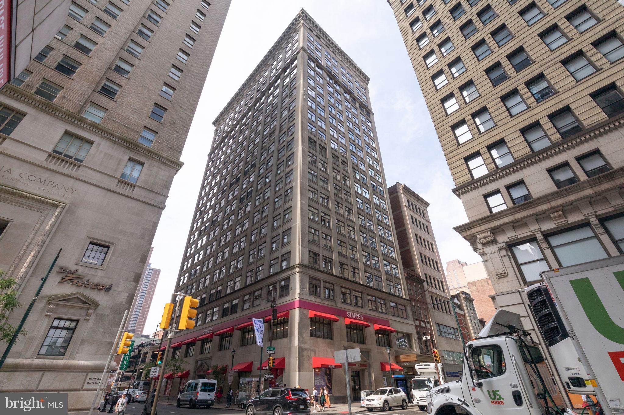 1500 Chestnut St #6h