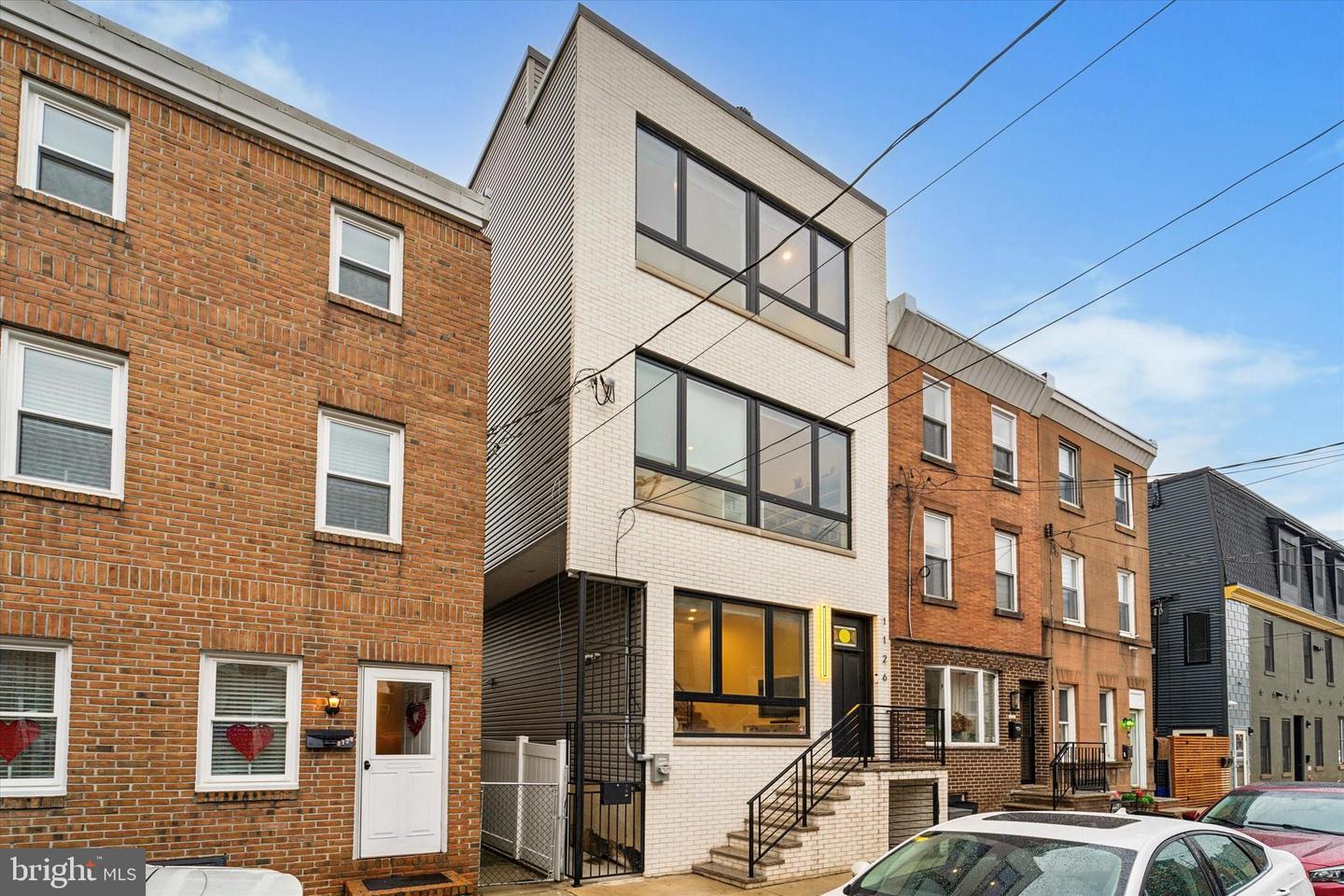 1126 E Montgomery Ave