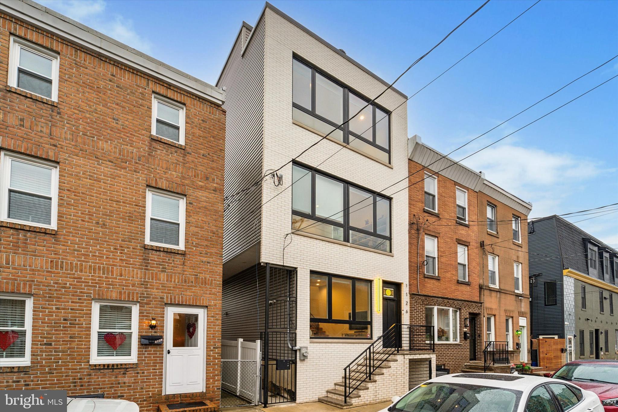 1126 E Montgomery Ave