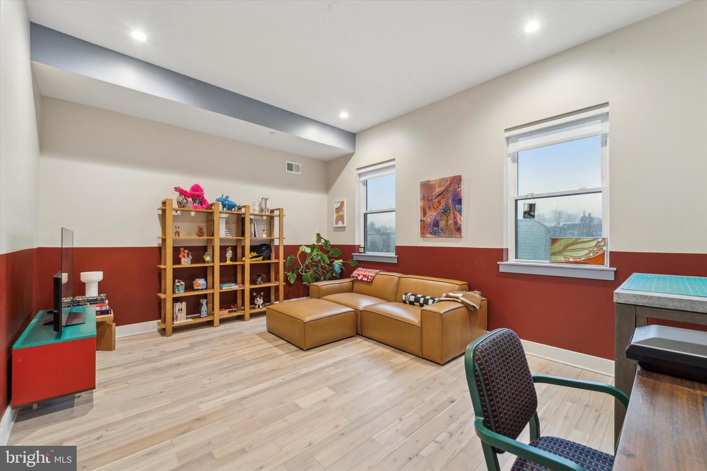 1126 E Montgomery Ave