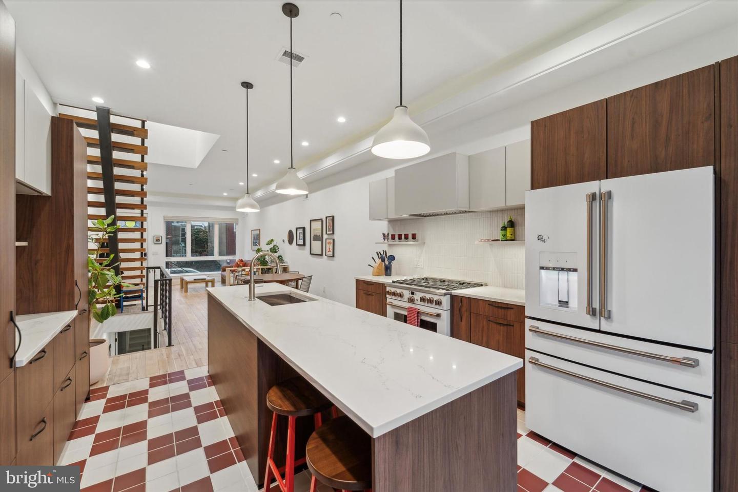 1126 E Montgomery Ave