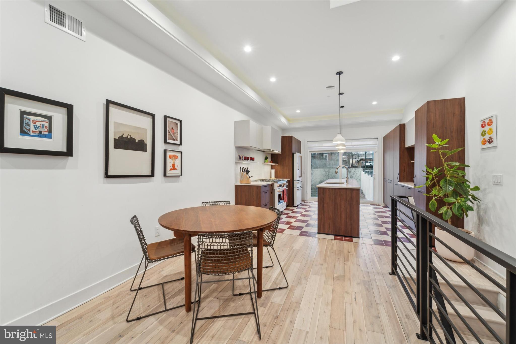 1126 E Montgomery Ave