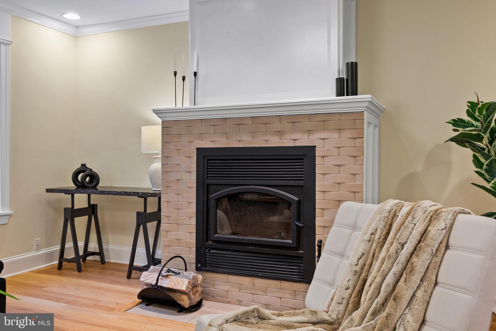 1716 ADDISON STREET 18