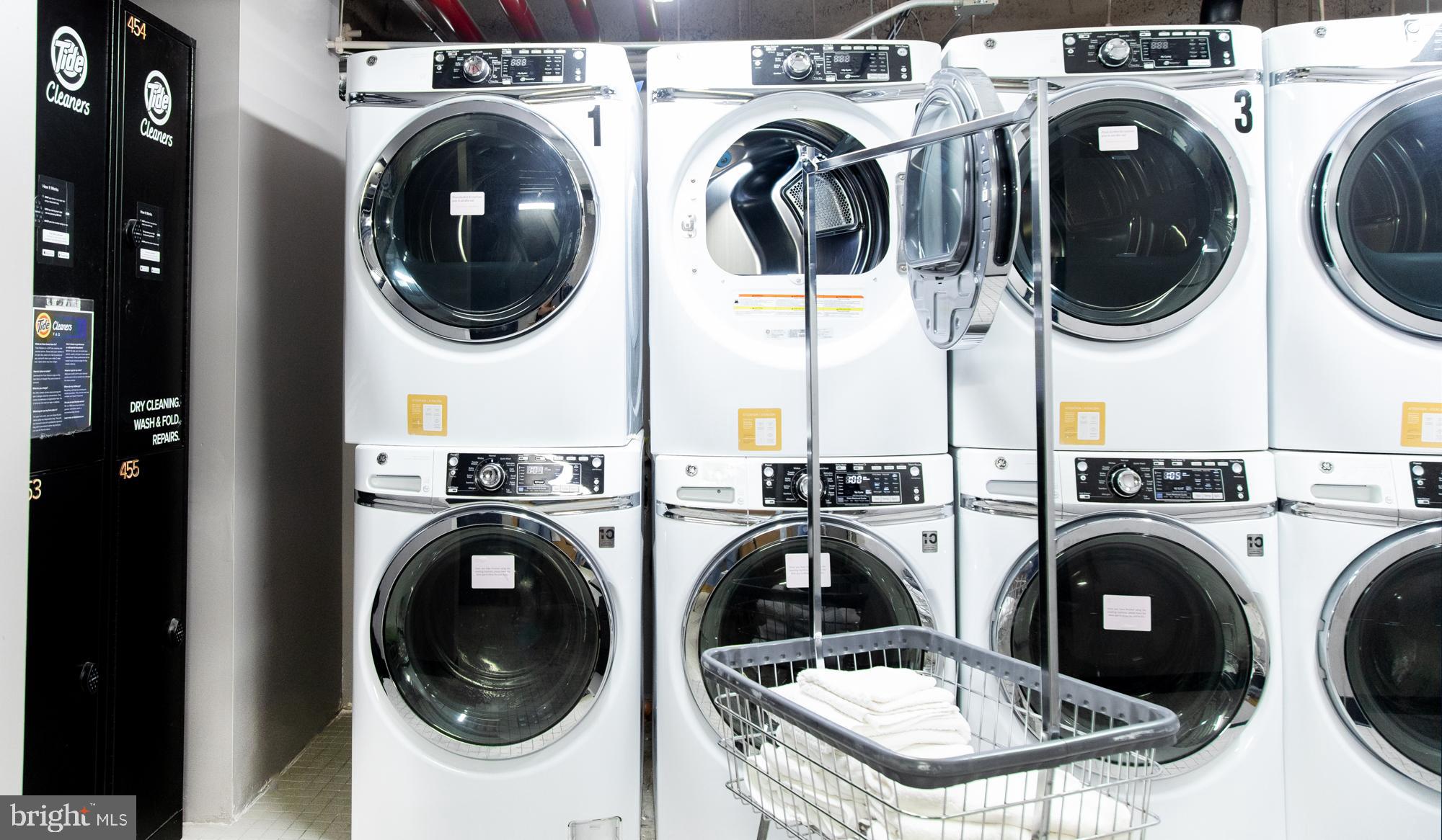 1520 SPRUCE STREET 28 400