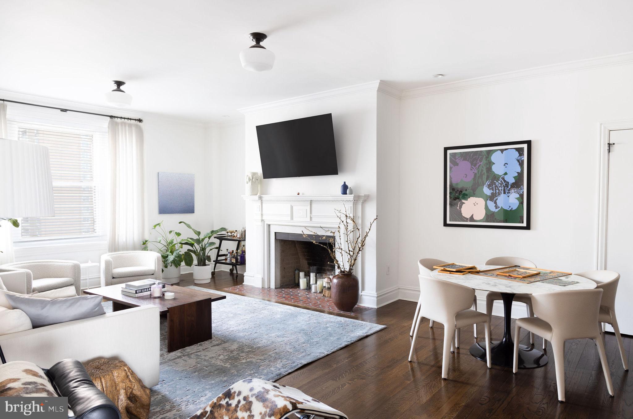 1520 SPRUCE STREET 28 400