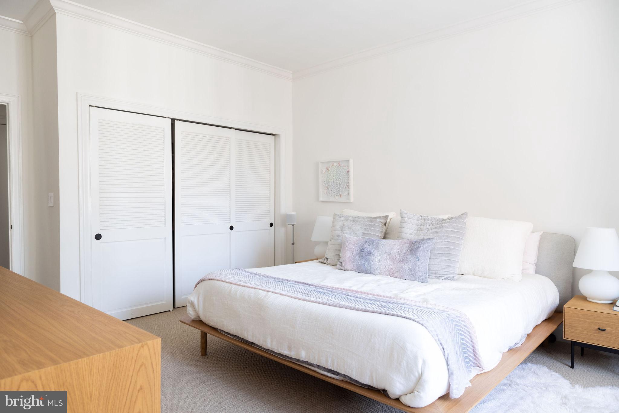 1520 SPRUCE STREET 28 400