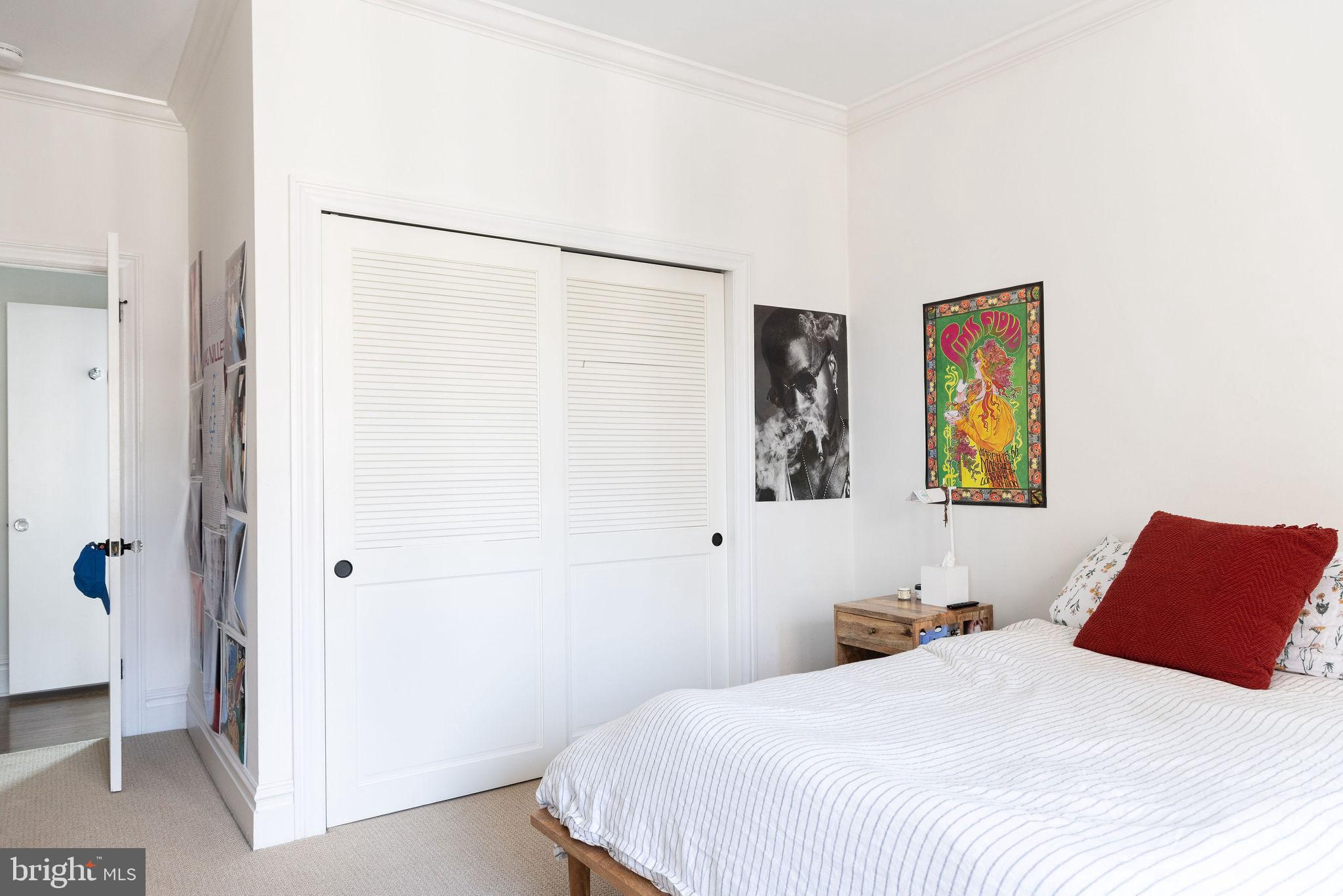 1520 SPRUCE STREET 28 400