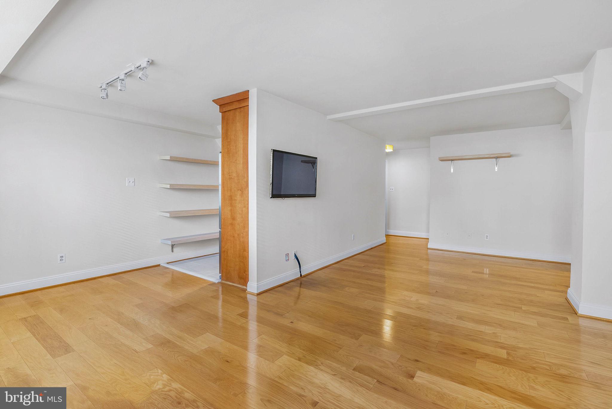 1806 RITTENHOUSE SQUARE 18 204