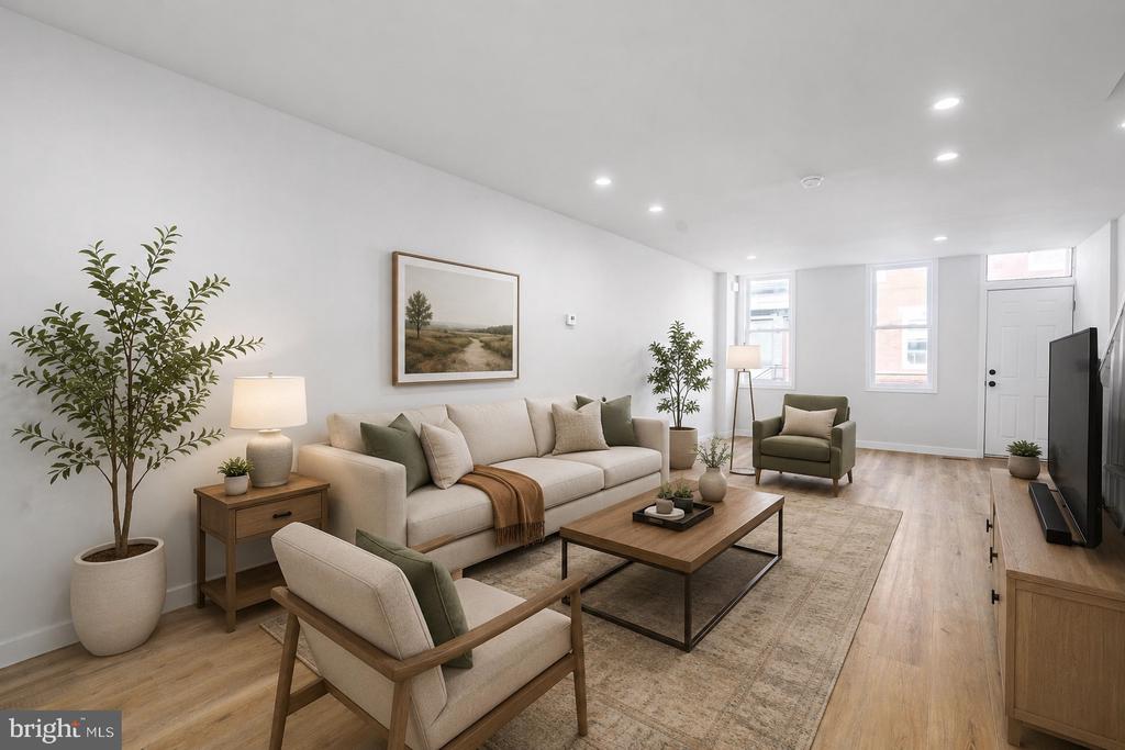438 DUDLEY STREET