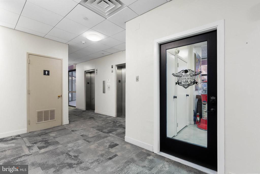 1420 LOCUST STREET Unit: 420