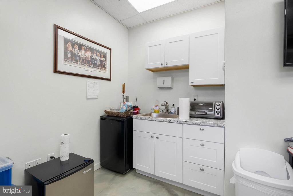 1420 LOCUST STREET Unit: 420