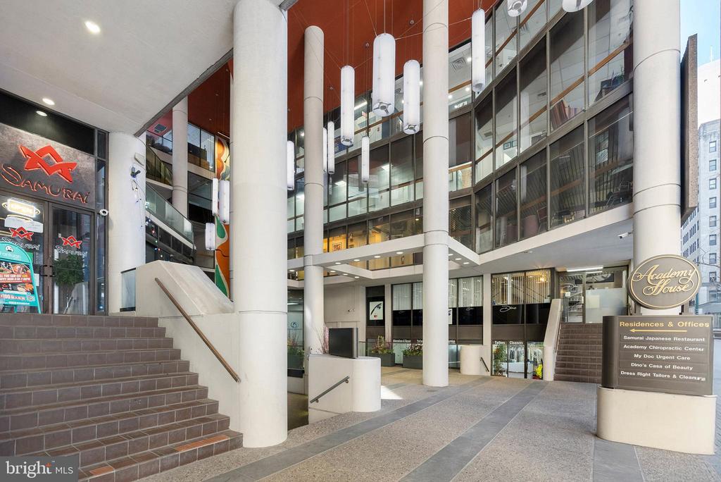 1420 LOCUST STREET Unit: 420