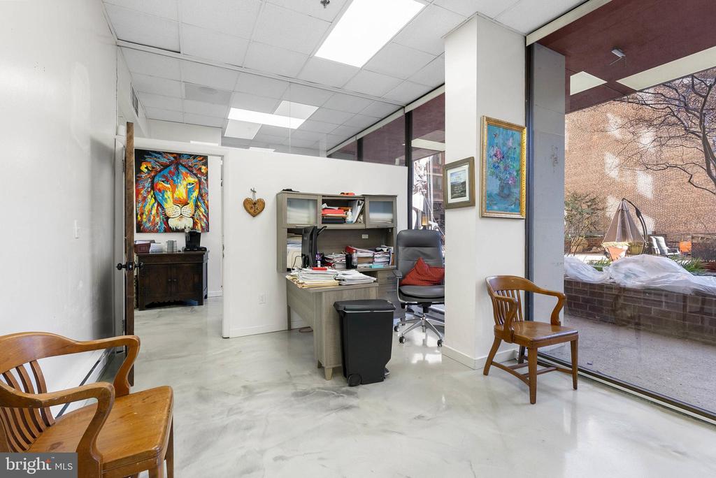 1420 LOCUST STREET Unit: 420