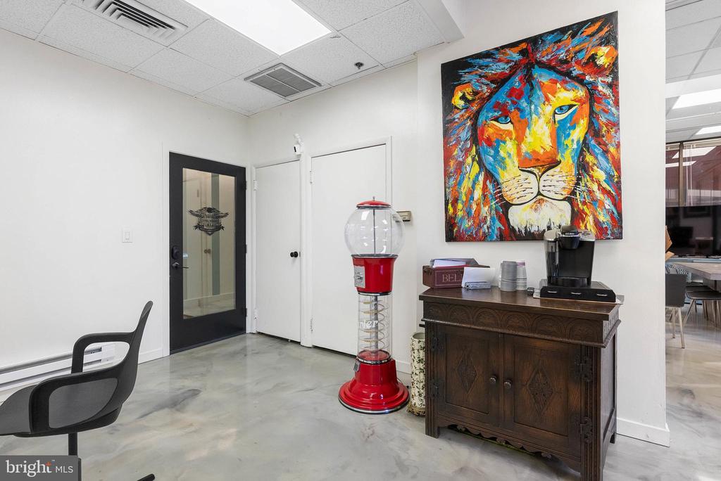 1420 LOCUST STREET Unit: 420