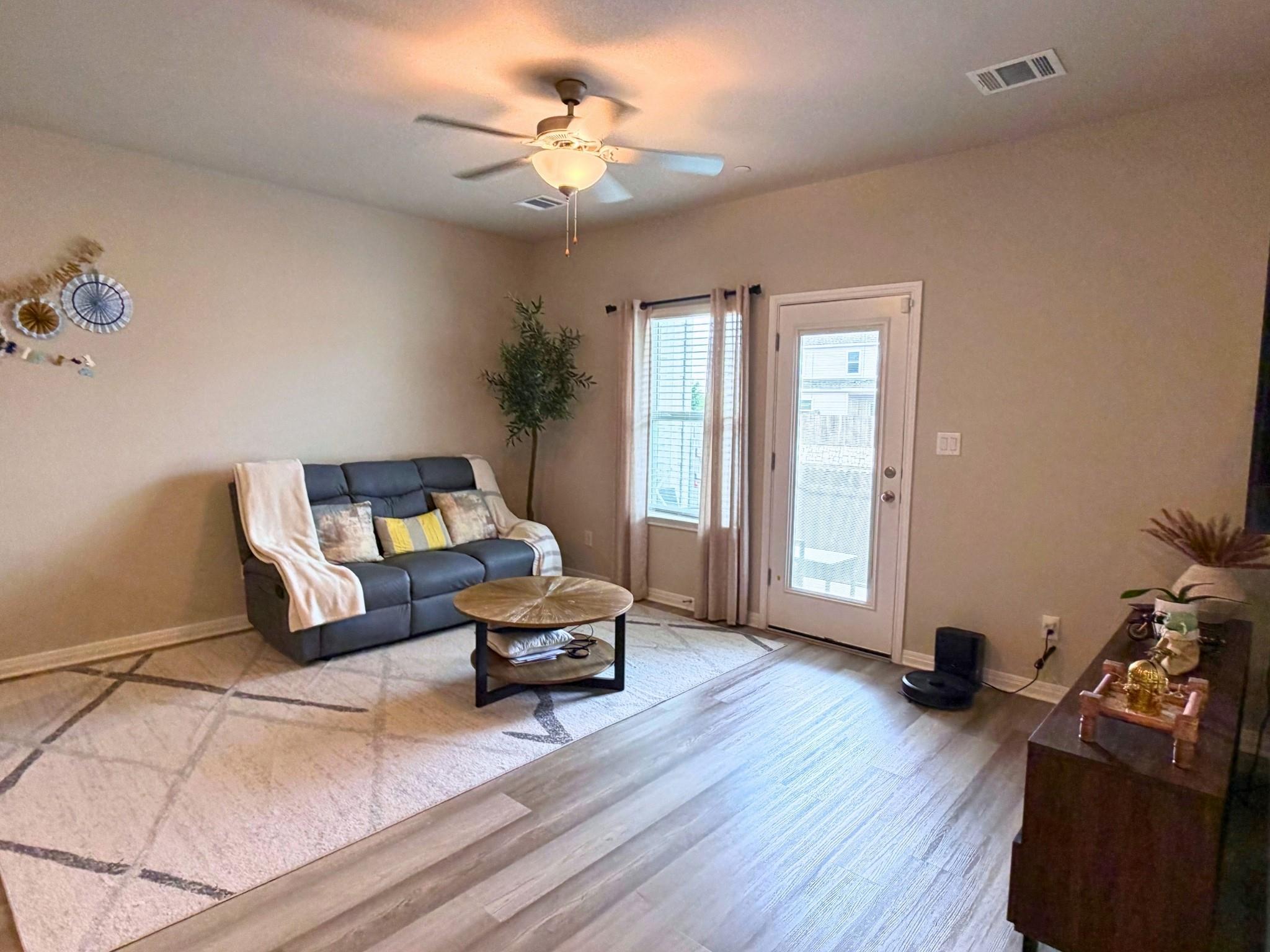 1850 Settlers Glen DR # 1105