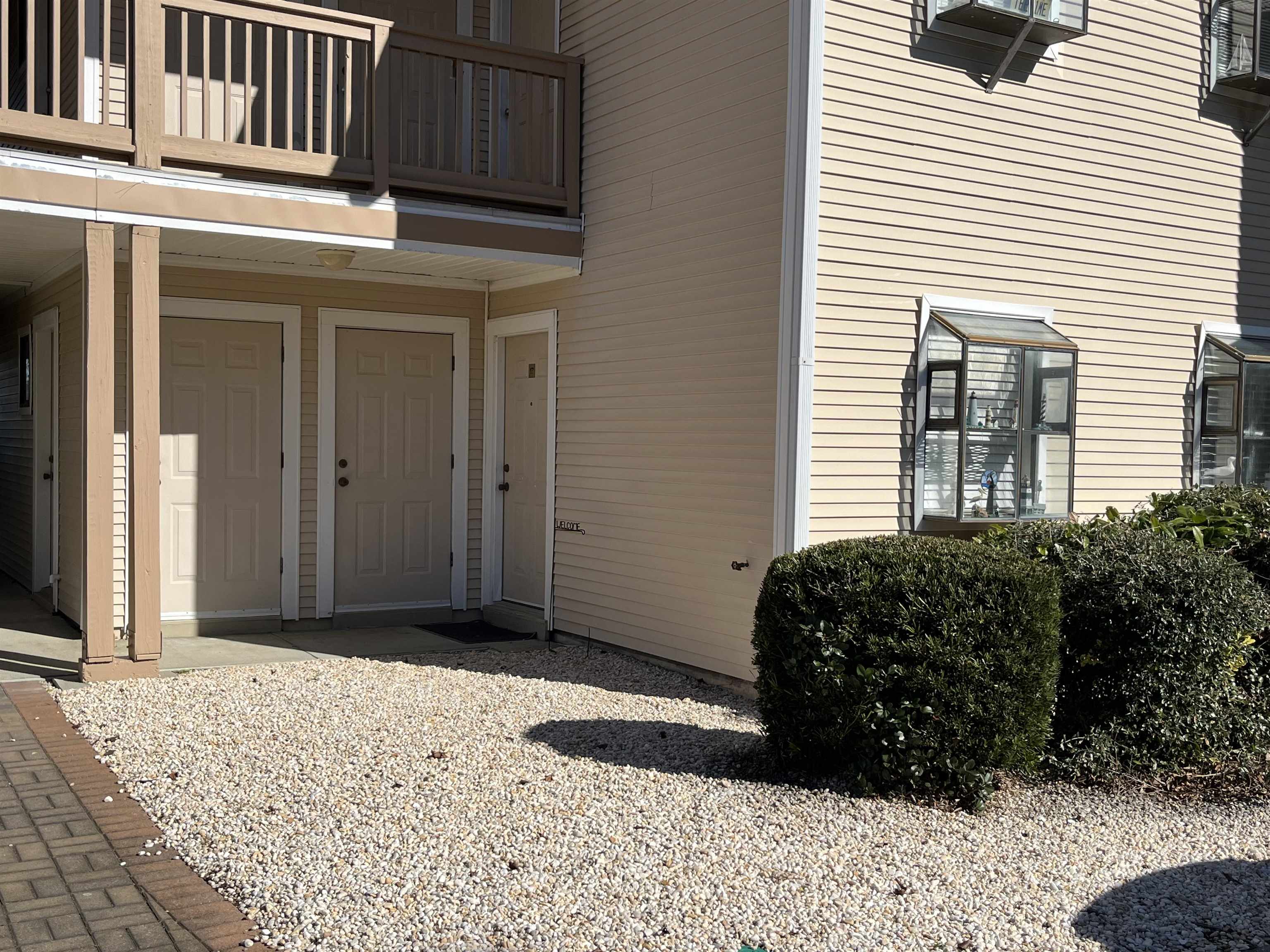 1025 Plantation Dr. W Unit: 2117/2118