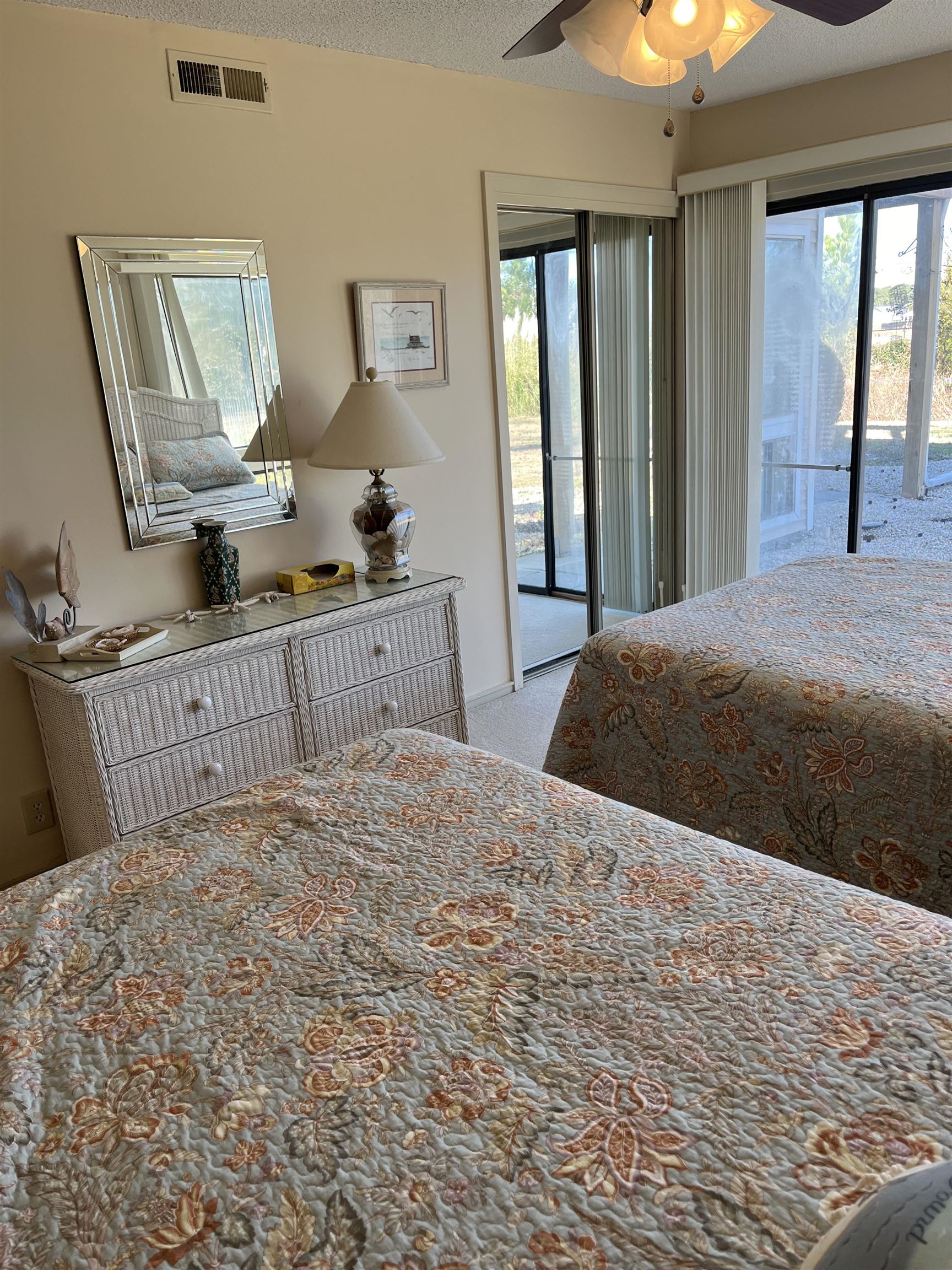 1025 Plantation Dr. W Unit: 2117/2118