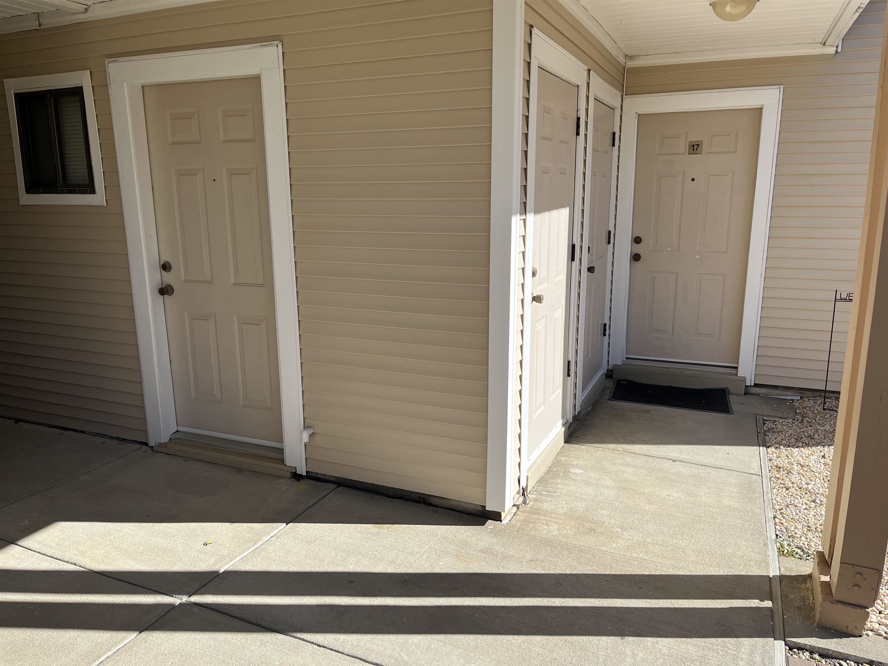 1025 Plantation Dr. W Unit: 2117/2118