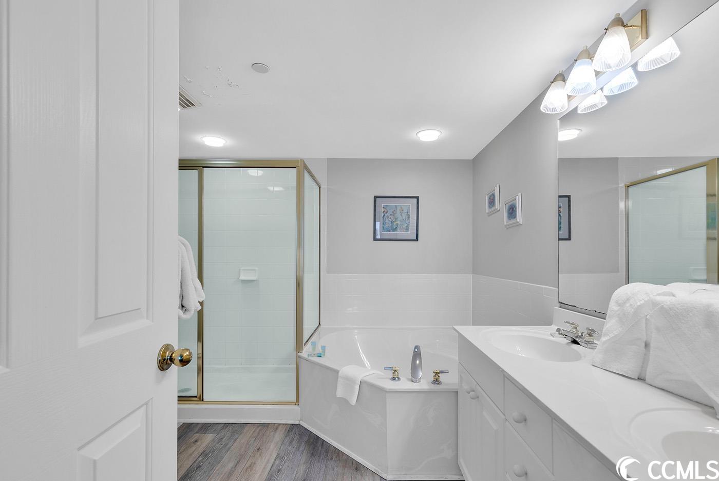 669 Retreat Beach Circle Unit: C-2-E