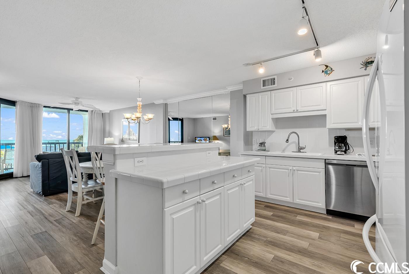 669 Retreat Beach Circle Unit: C-2-E