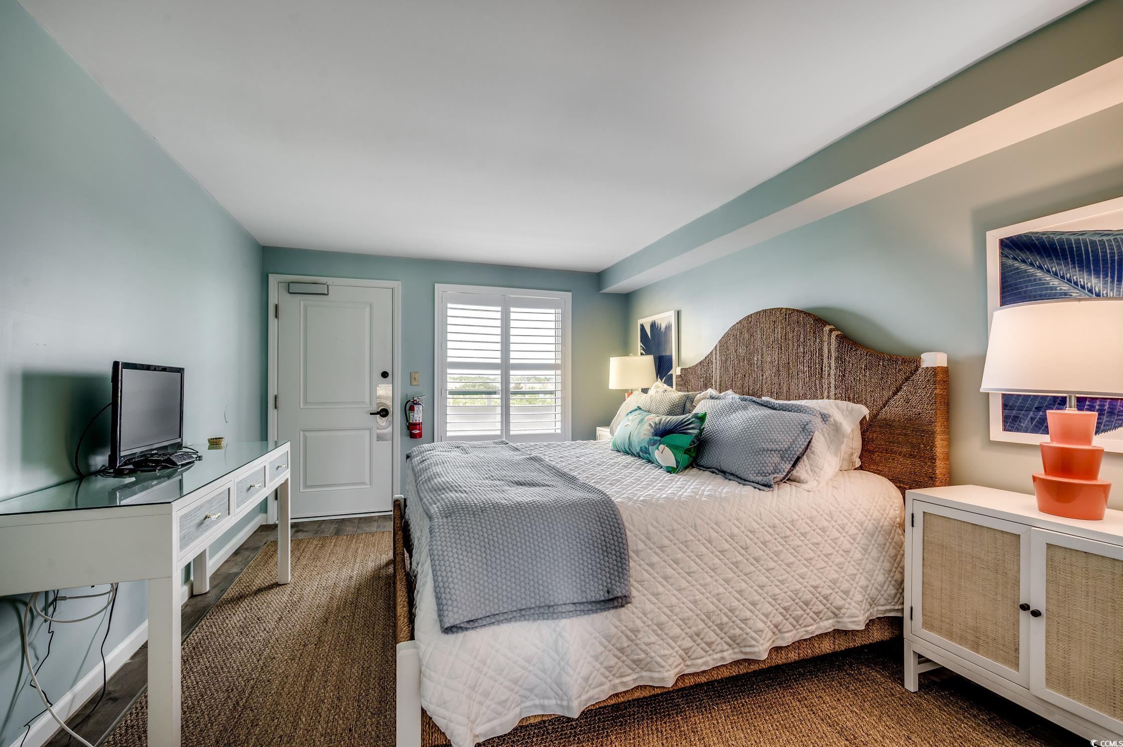 601 Retreat Beach Circle Unit: 423