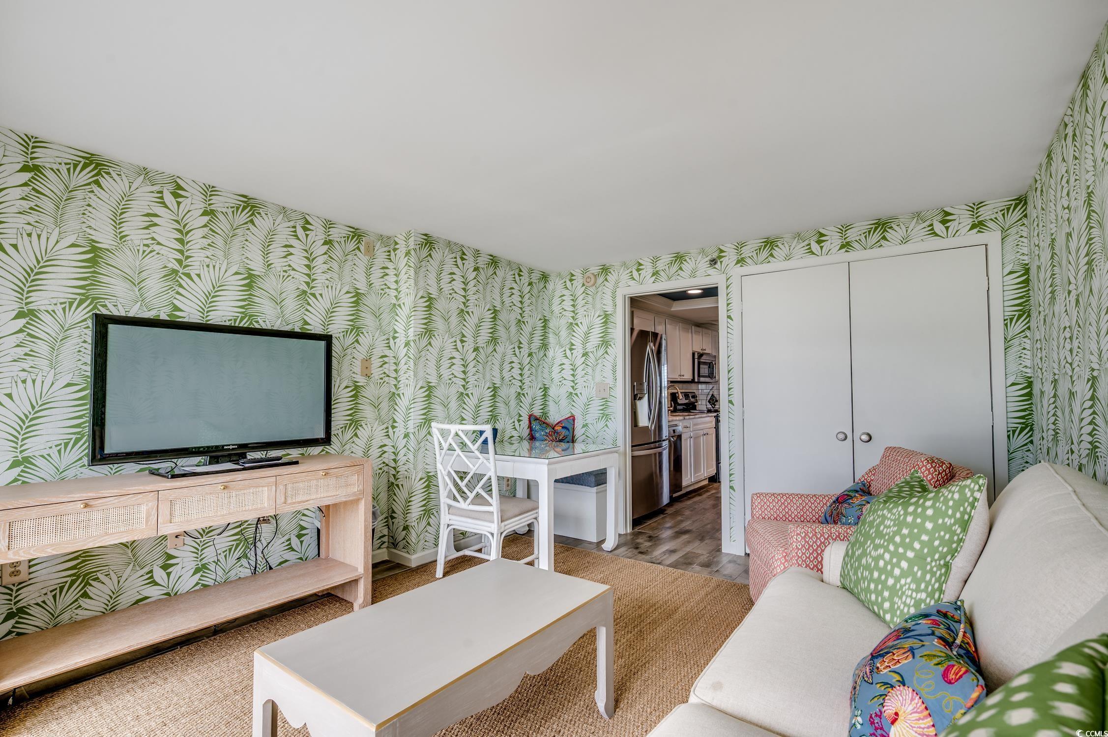 601 Retreat Beach Circle Unit: 423