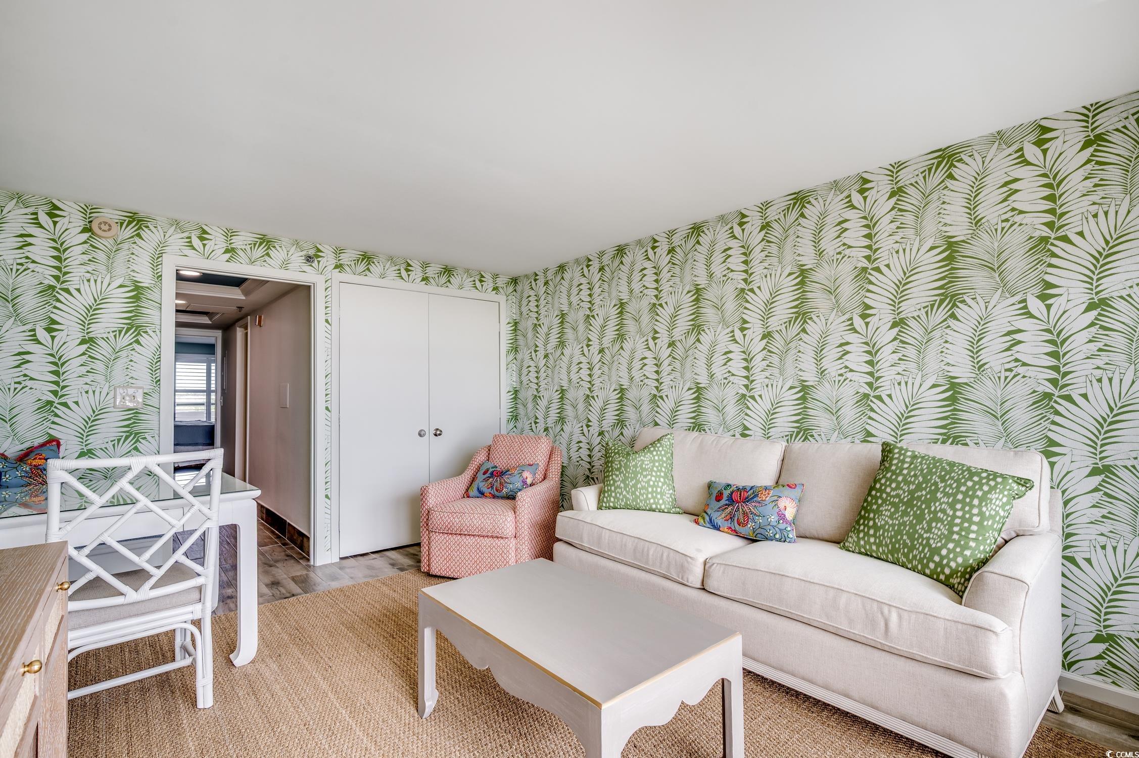 601 Retreat Beach Circle Unit: 423