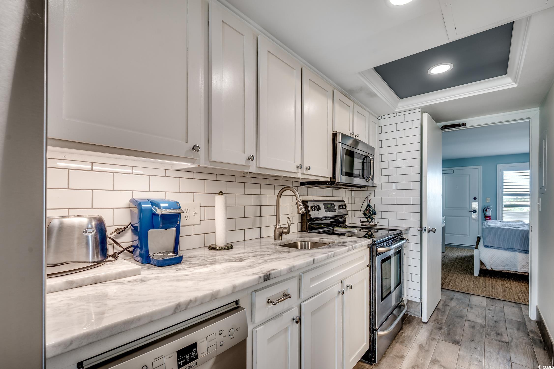 601 Retreat Beach Circle Unit: 423