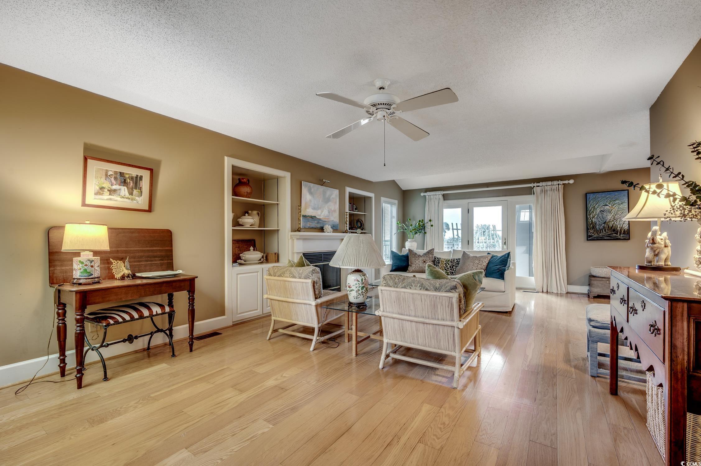 110 Breakers Reef Dr. Unit: 11-C